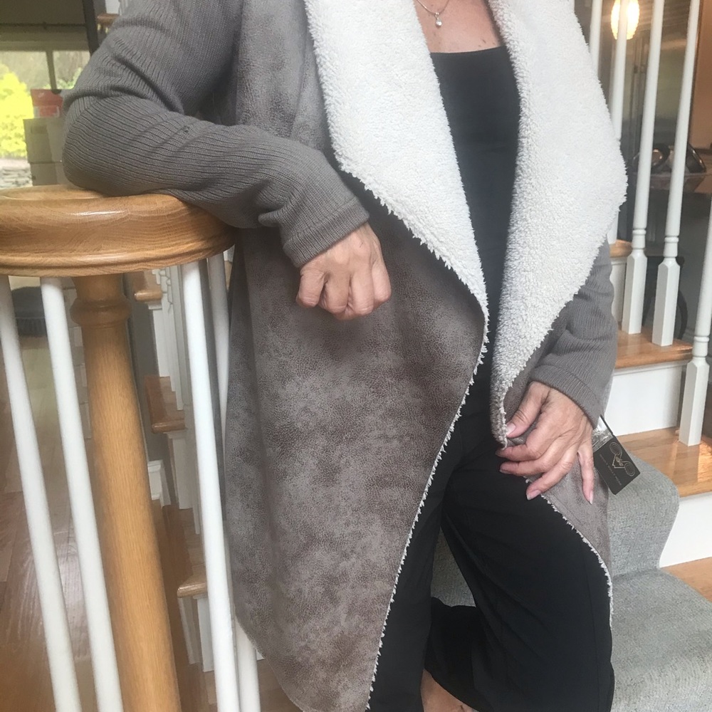 NWT Wooly Bully Wear Artisian Wrap sz M